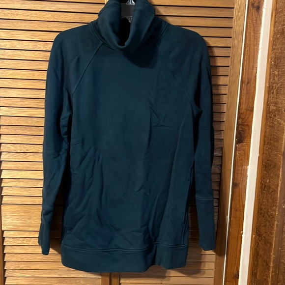 Luluemon Tunic 8 - Picture 1 of 5